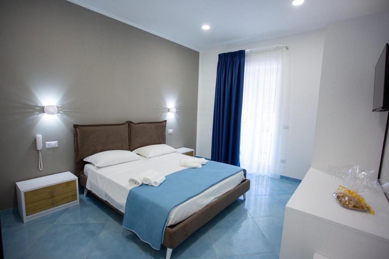 Hotel Da Alfredo 카스텔라바테 외부 사진